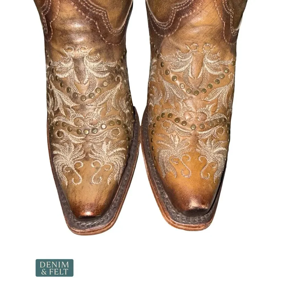NEW Corral Maple Brown Embroidery Stud Snip‎ Toe Western Boots Size 6M Cowgirl